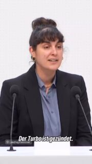 🚨Mehr grüner Strom als wir verbrauchen -und trotzdem müssen Windräder abgeschaltet werden? Kling absurd, ist aber Realität. 

🔌 Der Grund: Es fehlt an Speichern. Und an einem System, das Strom, Wärme, Mobilität und Industrie weiter verknüpft. 

Genau daran wird im niedersächsischen Landtag gearbeitet: 
✅Strom speichern, statt verschwenden 
✅Sektoren koppeln, statt einzeln denken
✅Die Energiewende ganzheitlich steuern

💡 Unser Ziel: ein Energiesystem, das nicht gegeneinander arbeitet - sondern zusammen. 

Und:
 „die Energiewende braucht keine neuen Ausreden!“

Dies ist ein Repost. 

Den Originalbeitrag (Quelle) vom 28.07.2025 und viele weitere Infos zur Energiewende bei und für uns in Niedersachsen findet Ihr hier-> @gruene_fraktion_nds 

Den Account von Marie Kollenrott
unserer Sprecherin für Energie und Klimaschutz+ Vorsitzende des Ausschusses für Umwelt, Energie und Klimaschutz  findet Ihr hier-> @mariekollenrott 
 
Und natürlich gibt es auch Infos bei unserem Minister für Umwelt, Klimaschutz und Energie-> @minister.christian.meyer 

Bleibt gerne mit uns dran, hier im Energiewendeland Nr.1 💚

#grüneniedersachsen 
#speicher
#energiewendevorort 
#erneuerbareenergie 
#energiewendefüralle 
#niedersachsen 
#sektorenkopplung 
#landkreisosterholz 
#grünwirkt 
#energiewendelandnr1 
#zukunft 
#gemeinsam 
#bürgerinnen 
#wirtschaft 
#industrie
#landwirtschaft