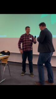 jetzt ist es offiziell: 
Für die heutige Aufstellungsversammlung im Hammeforum Ritterhude hat  @kimfuerwentsches uns viele spannende Themen mitgebracht, die er ganz bald mit Euch teilen wird! 

Denn wir durften ihn einstimmig zu unserem ersten grünen Landratskandidaten für den Landkreis Osterholz wählen 🗳️ 

Und er hat laut und deutlich „ja“ gesagt! -💚liche Glückwünsche!

Danke auch an Dich @lena_gumnior dass Du aus Berlin berichtet hast und zum gratulieren und schnacken vor Ort warst! 
#lilienthal 
#schwanewede
#osterholz
#ritterhude
#hambergen
#worpswede
#grasberg 
#landkreisosterholz
#gemeinsamfürgrasberg 
#kreisverbandosterholz 
#kimkoljafürwentsches 
#kreismitgliederversammlung 
#soziales
#transparenz
#sicherheit
#bildung
#infrastruktur 
#klimaanpassung