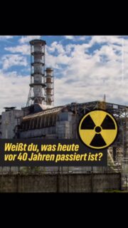 Heute Vor 40 Jahren ereignete sich die Reaktorkatastrophe in Tschornobyl. 
Nachrichten zu den Ausmaßen und Folgen verbreiteten sich erst viel später. 
Diese Katastrophe markiert den Beginn der Umweltbewegung und für unser Engagement. Sie zeigt uns bis heute, warum wir  uns maßgeblich für Umweltschutz und alternative Energien einsetzen🌻
Wusstet Ihr? Erst seit 1986 gibt es überhaupt ein Umweltministerium….
#atomkraftneindanke, Wir bleiben dabei! 
Die marode Asse in Nds mit unabsehbaren Gefahren und Kosten für  Mensch und Natur, die ungelöste Endlagersuche und die Gefahr für Reaktoren -auch durch Kriege- zeigen, dass der Atomausstieg richtig war. 
Die Zukunft ist erneuerbar!

Hannover, 26.04.2026 – Am zweiten Tag unseres  Landesparteitags verbinden wir bei BÜNDNIS 90/DIE GRÜNEN Niedersachsen das Gedenken an die Reaktorkatastrophe von Tschornobyl mit konkreten Antworten auf die drängenden Umweltfragen der Gegenwart. Im Mittelpunkt stehen der 40. Jahrestag der Katastrophe sowie der Antrag „Nachhaltige Wasserpolitik für Niedersachsen“.

Die Folgen von Tschornobyl waren bis nach Niedersachsen spürbar und für viele der Anstoß, sich bei den Grünen zu engagieren. 

Die Bundestagsabgeordnete @j_verlinden , machte deutlich wie unmittelbar die Risiken der Atomkraft sind und welche langfristigen Folgen sie nach sich ziehen können:
„Der Wetterbericht und die Windrichtung entschieden damals über die Strahlenbelastung – auch bei uns in Niedersachsen. Noch heute sind zum Beispiel Wildschweine und Pilze aus Süddeutschland radioaktiv belastet. Und die Sorge über die Beherrschbarkeit von Atomkraftwerken ist geblieben, nicht zuletzt durch alte Reaktoren in Europa, ungelöste Endlagerfragen und neue Risiken wie den Krieg in der Ukraine. 
Wo die russische Firma Rosatom Brennelemente für europäische Reaktoren herstellen will, fordern wir von der Bundesregierung, die Sicherheitsfragen endlich ernst zu nehmen und diesen russischen Einstieg in die Atomfabrik in Lingen zu verhindern. 

Der Weg in eine sichere Zukunft führt nur über erneuerbare Energien.“
🏞️Quellen: @gruenends,
Tagesschau vom 29.04.1986
und: https://gruene-niedersachsen.de/2026/04/40-jahre-tschornobyl-radioaktiv-bis-heute/